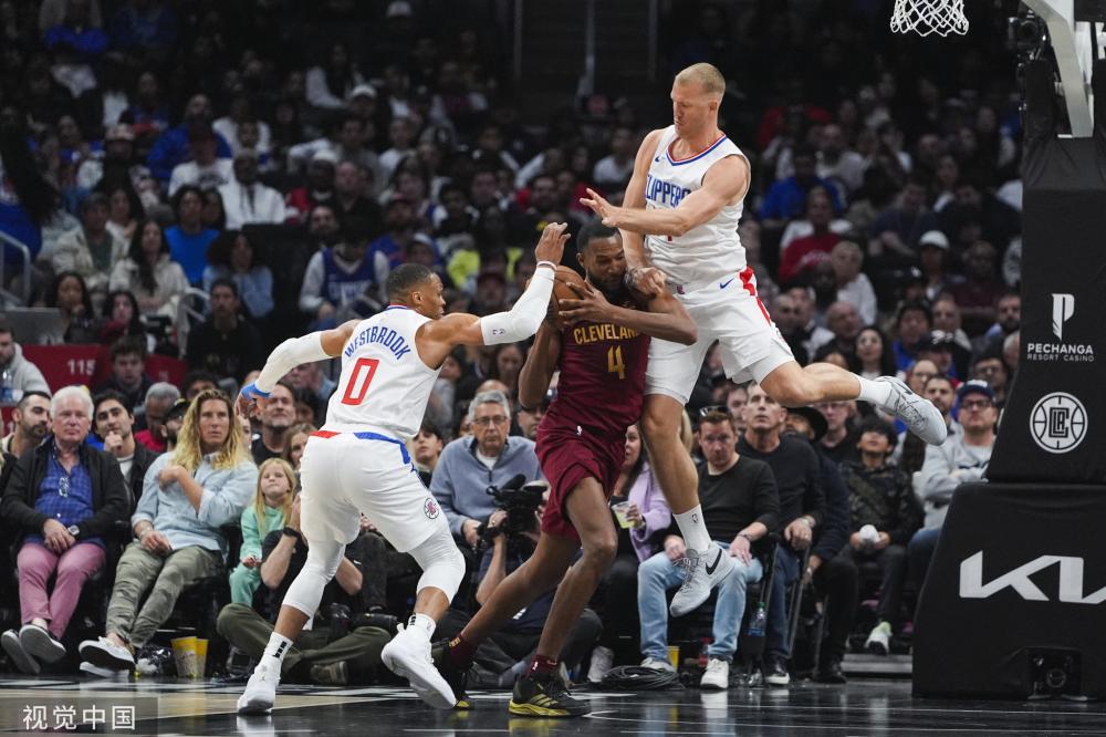 更在进攻端 更在进攻端