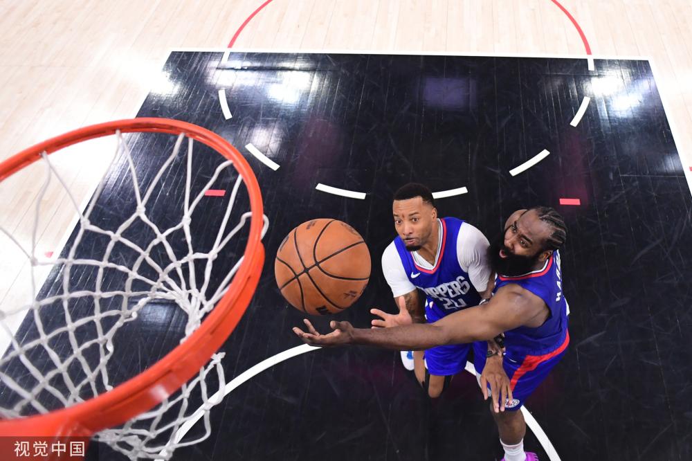 区防守中 区防守中