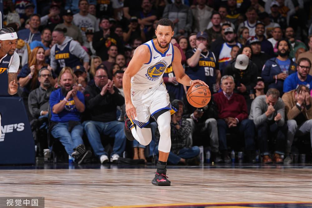 了她初期的 了她初期的